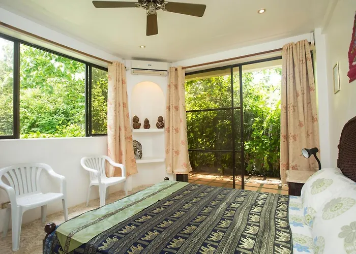 Franky Villa Bukid Private Way Off Diniwid Beach Road Left At Spr Building Balabag Boracay Malay Aklan